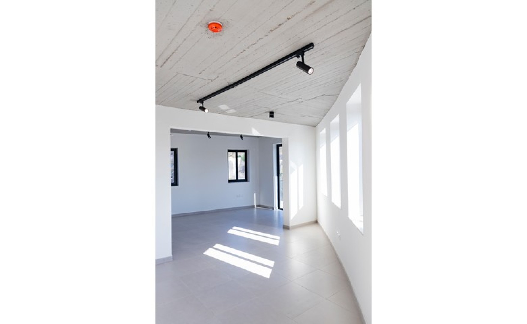 Offices for rent Malta: Central office to let in Marsa with an area of 80sqm