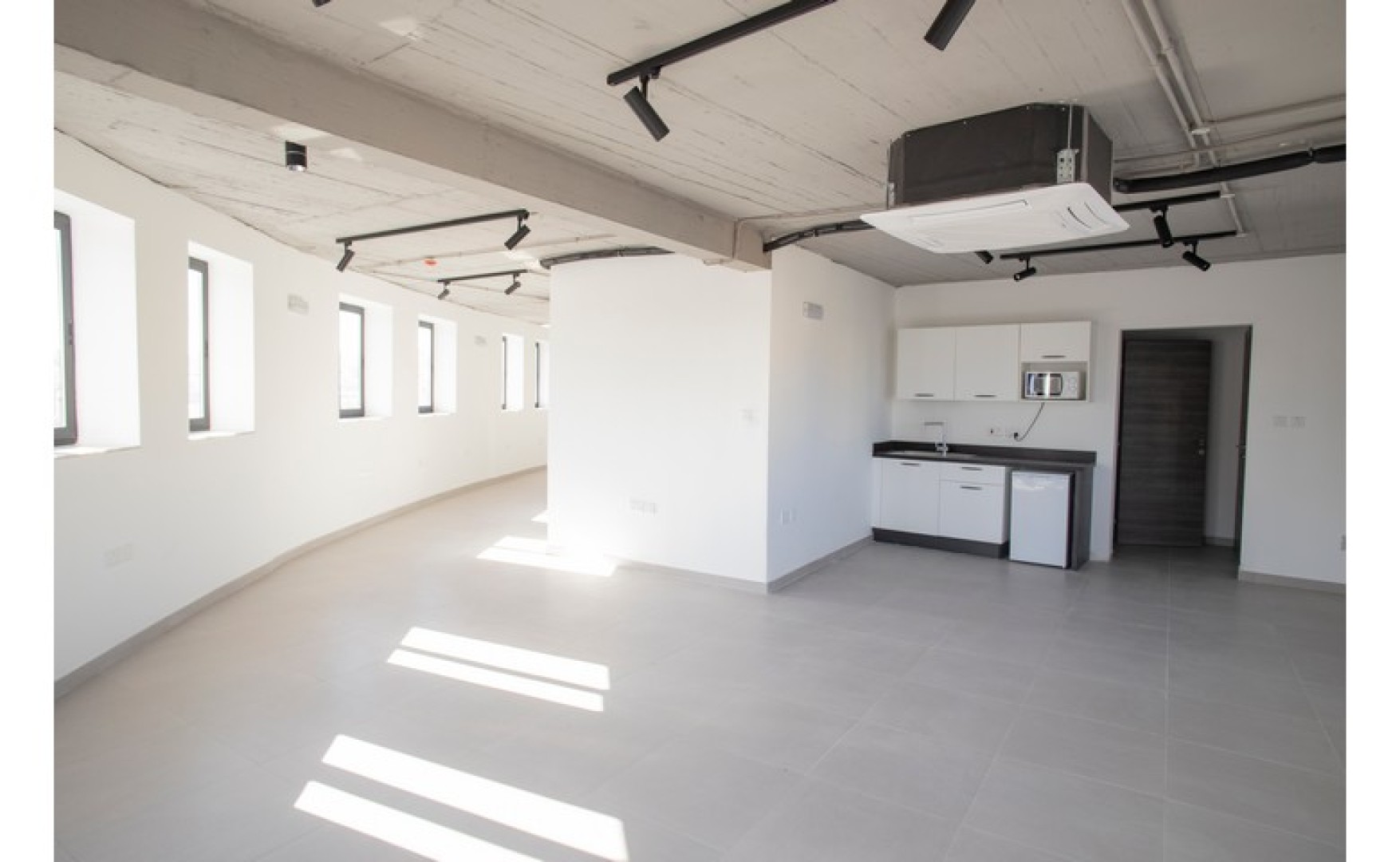 Offices for rent Malta: Central office to let in Marsa with an area of 240sqm