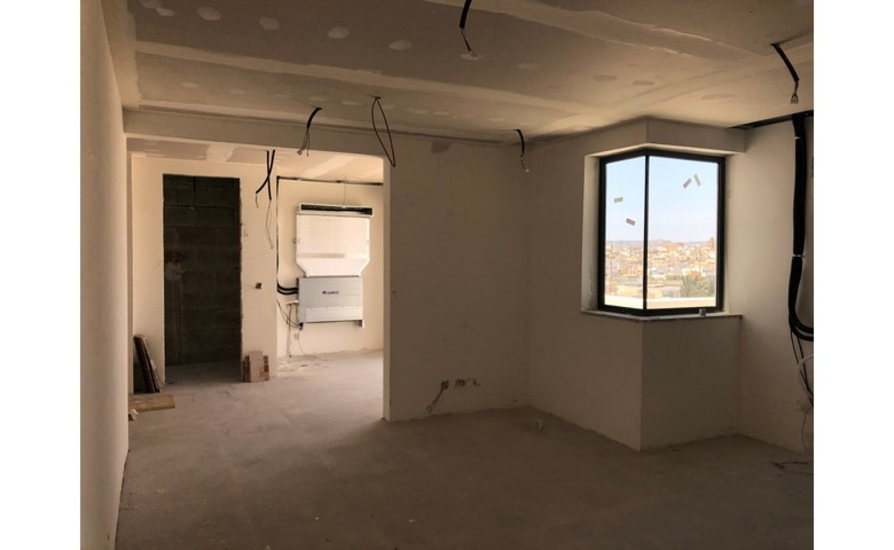 Offices for rent in Malta: Blata l-Bajda 800sqm Brand new Office for rent with Optional Parking and Seaviews
