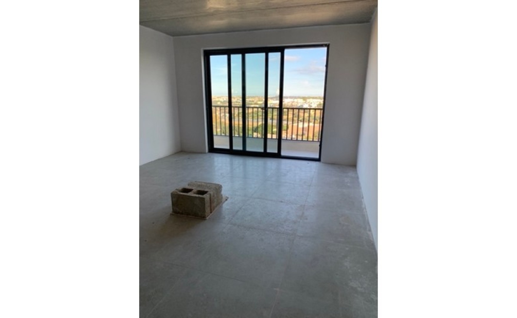 Estate agents Malta: New Qormi Commercial Block including Office and Warehouse