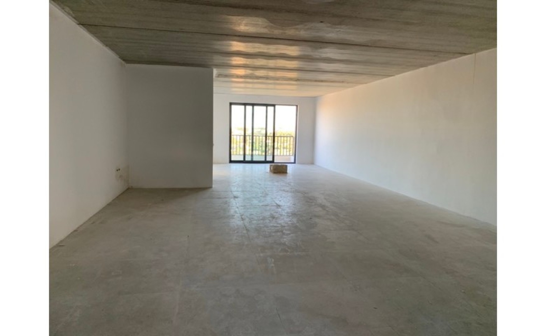 Estate agents Malta: New Qormi Commercial Block including Office and Warehouse