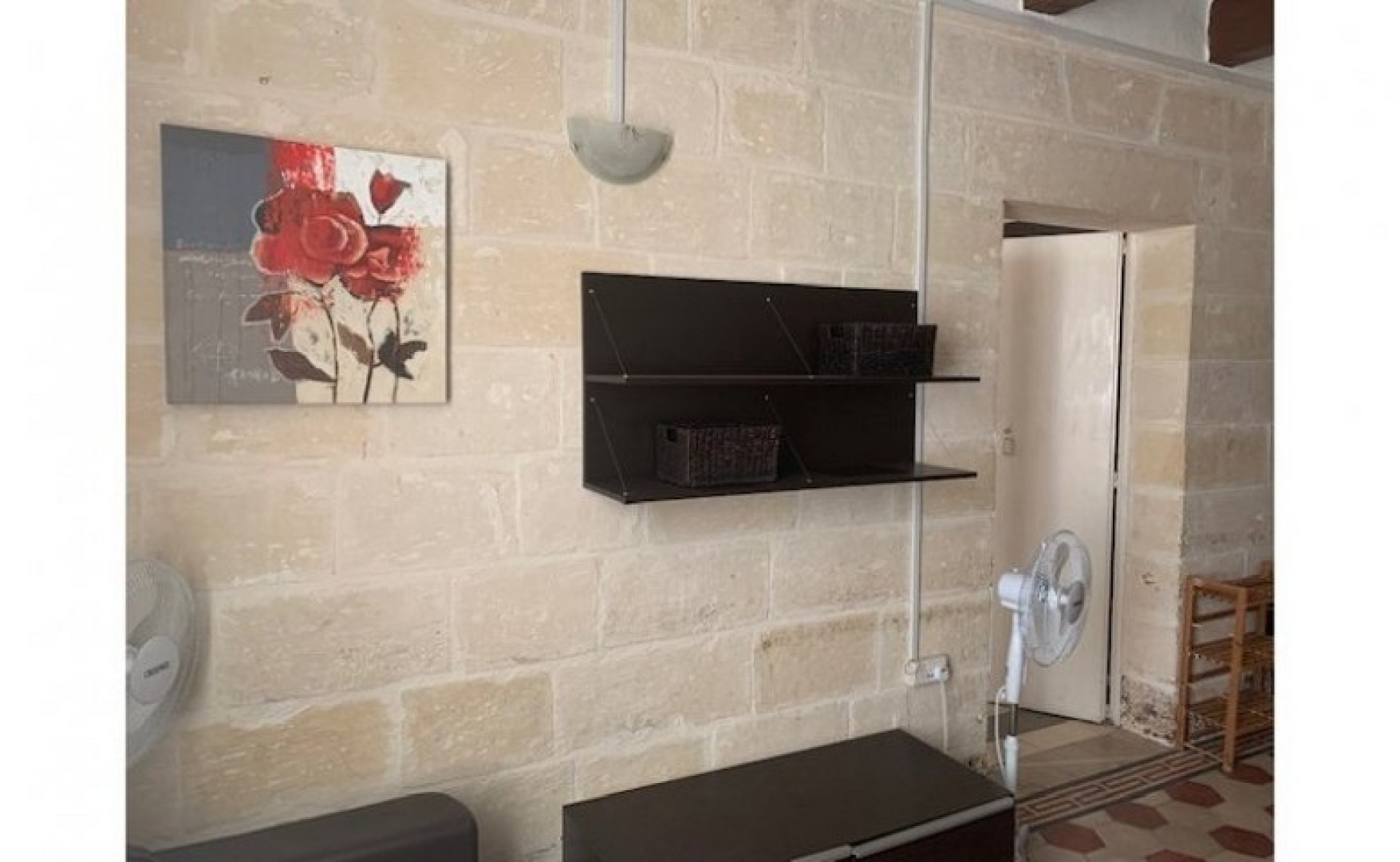 Estate agents Malta: x18 one bedroom apartments for rent in Valletta