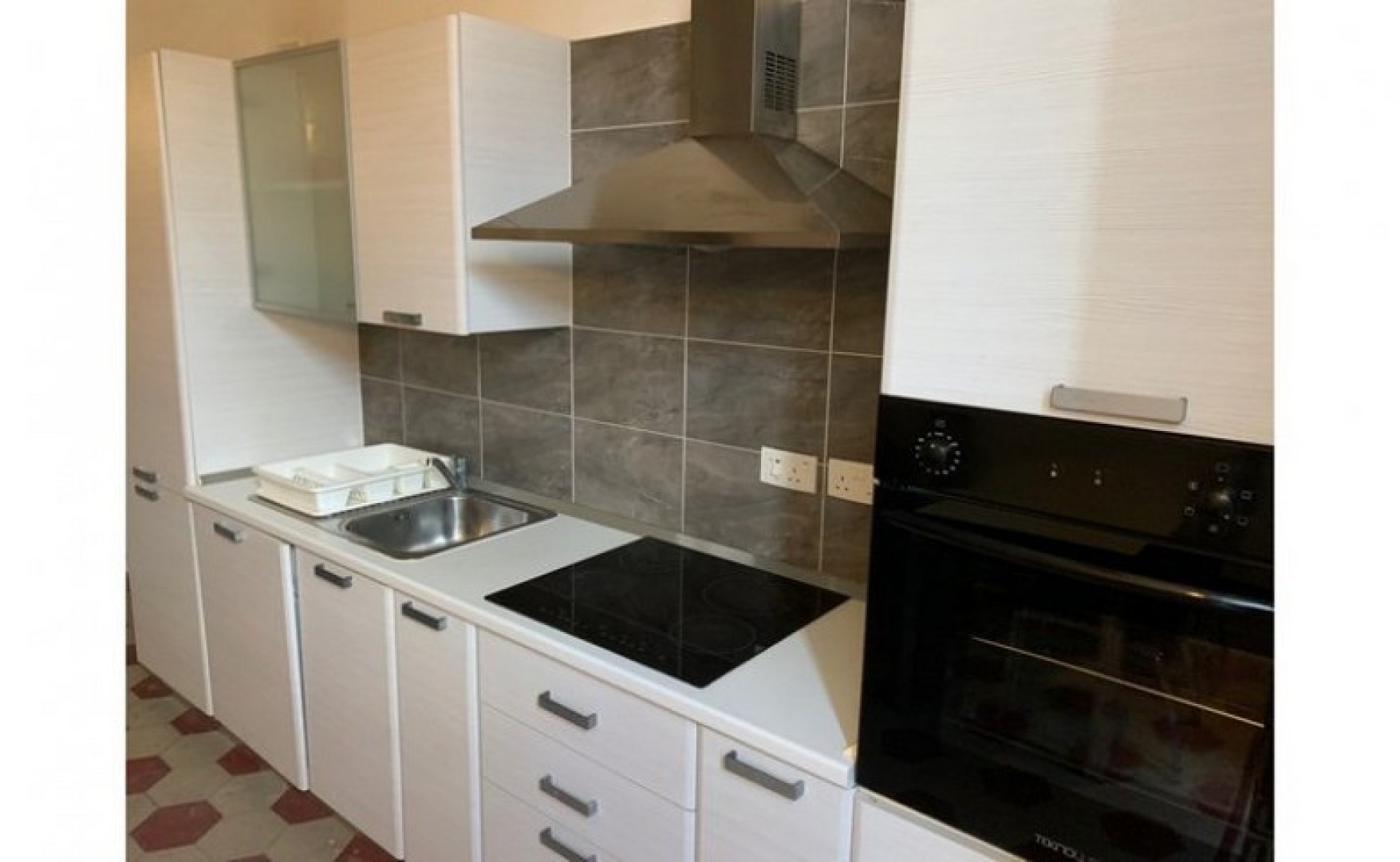 Estate agents Malta: x18 one bedroom apartments for rent in Valletta