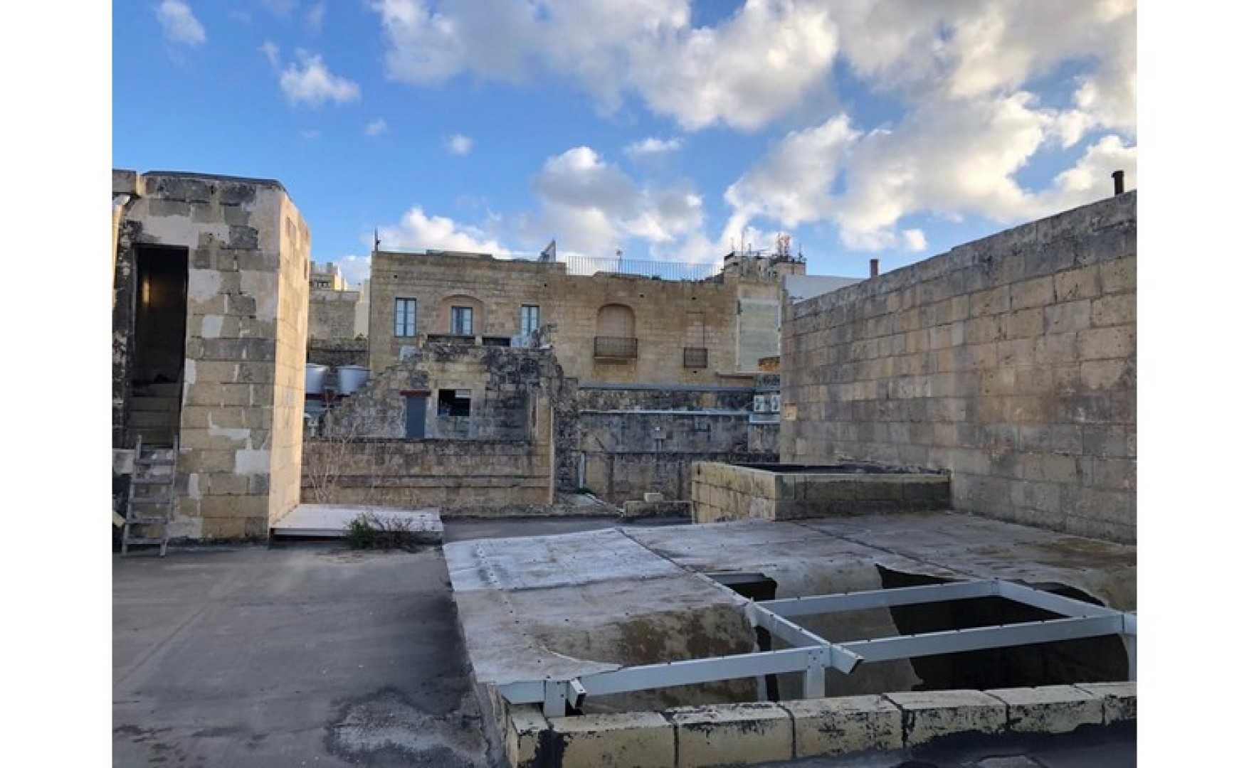 Offices for rent in Malta: Valletta 1000sqm premises to let