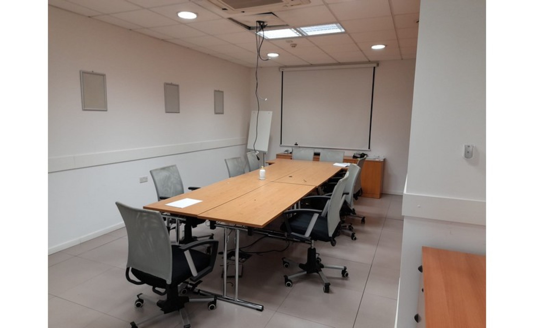Office to let Malta: Qormi 275sqm commercial premises for rent