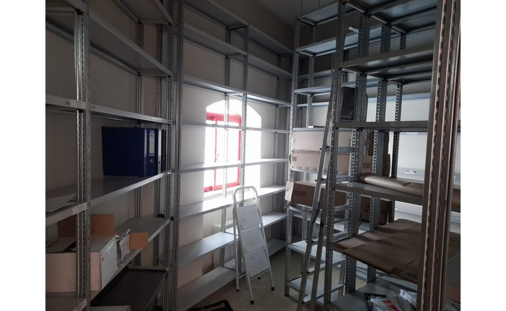 Office to let Malta: Qormi 275sqm commercial premises for rent