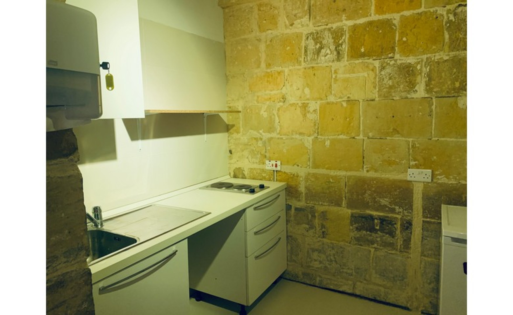 Offices for rent Malta: Valletta 330sqm Palazzo Office with Own Entrance
