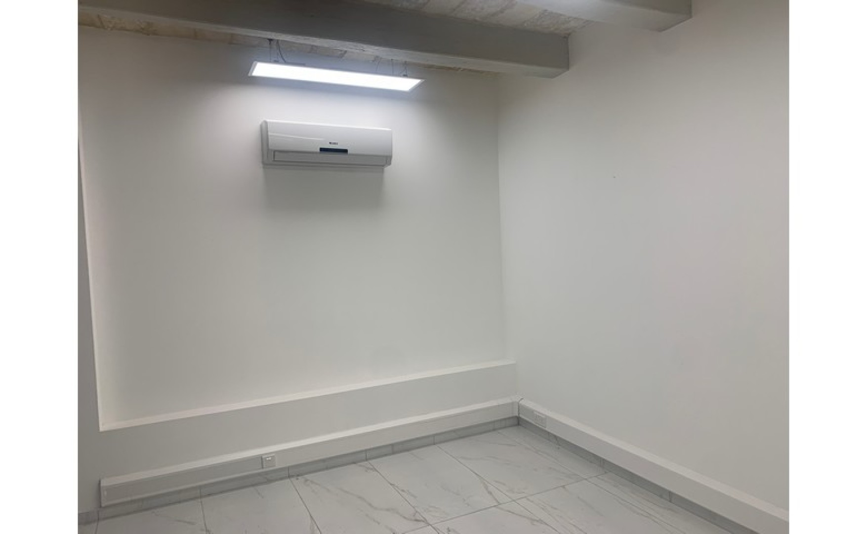 Office / shop in Valletta with an area of 175sqm