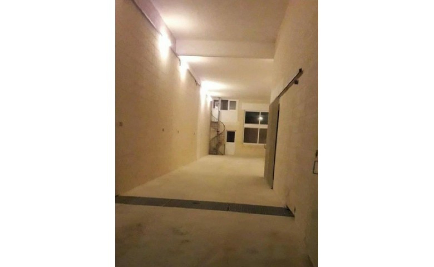 Estate agents Malta: Zebbug 340sqm commercial premises for rent