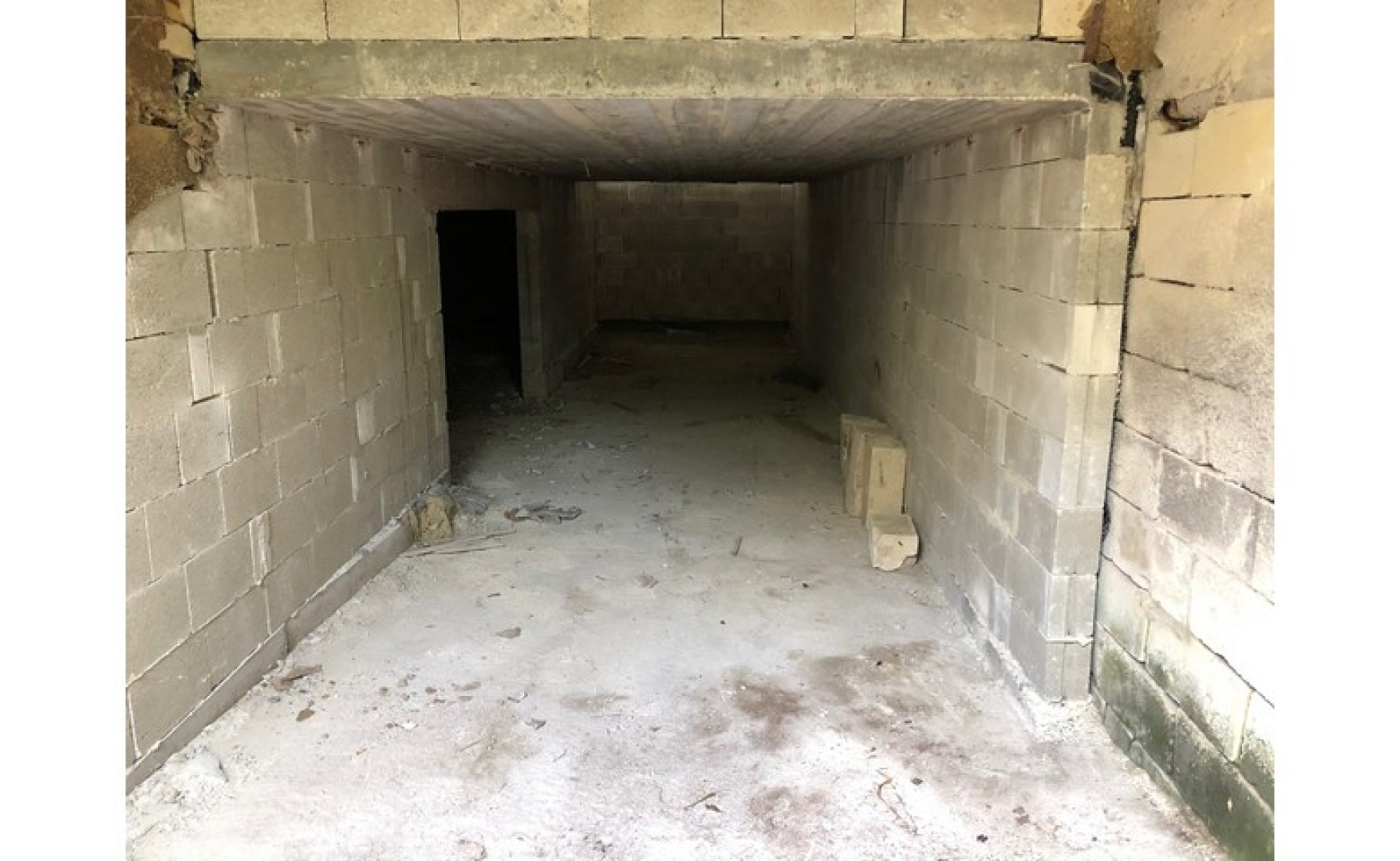 Estate agents Malta: Zebbug 640sqm commercial premises for rent