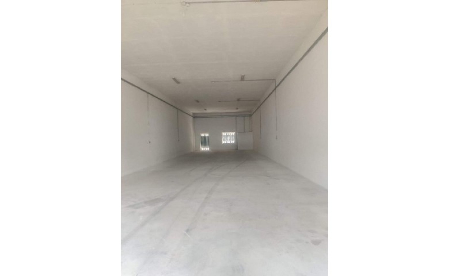 Real estate Malta: 256sqm warehouse for rent in Mqabba
