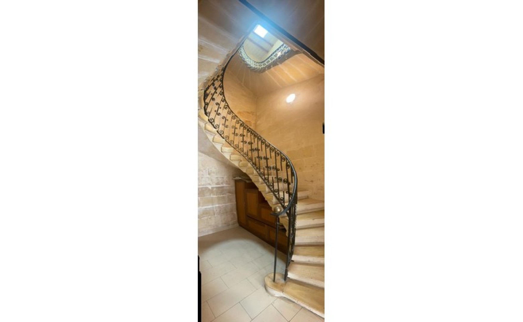 Offices to let Malta: 60sqm ground floor office to let in Marsa