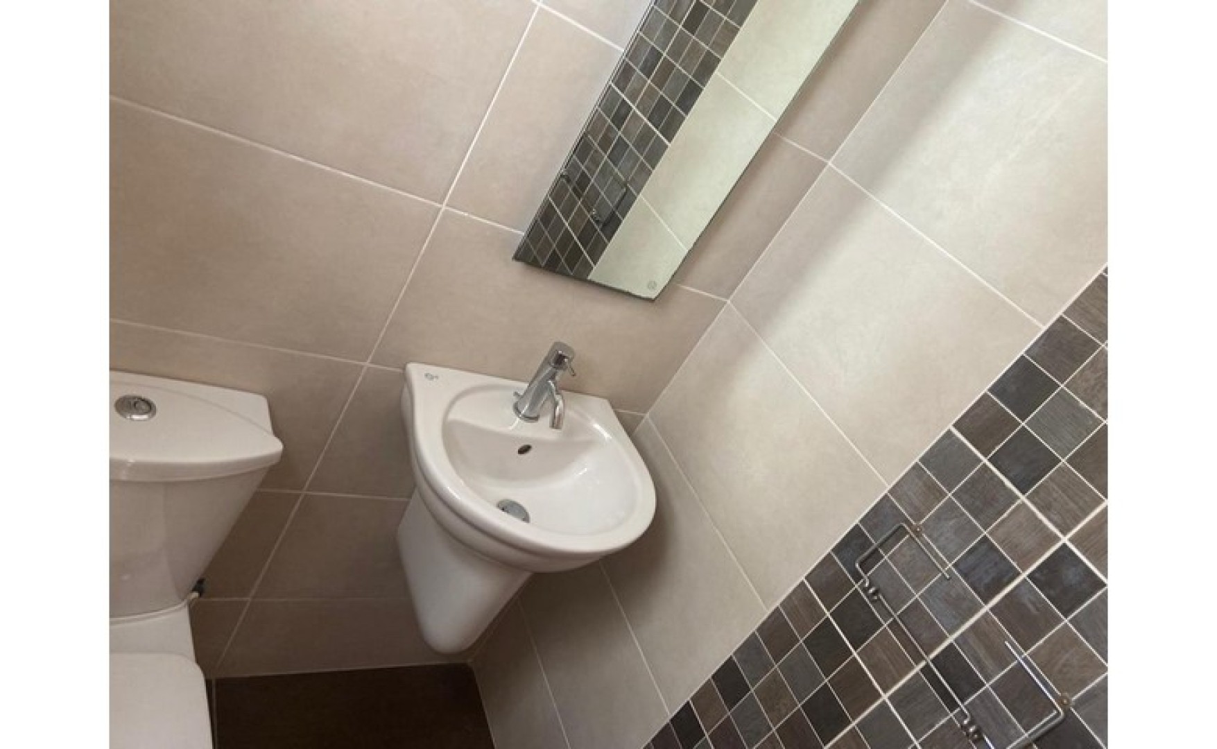 Offices to let Malta: 60sqm ground floor office to let in Marsa