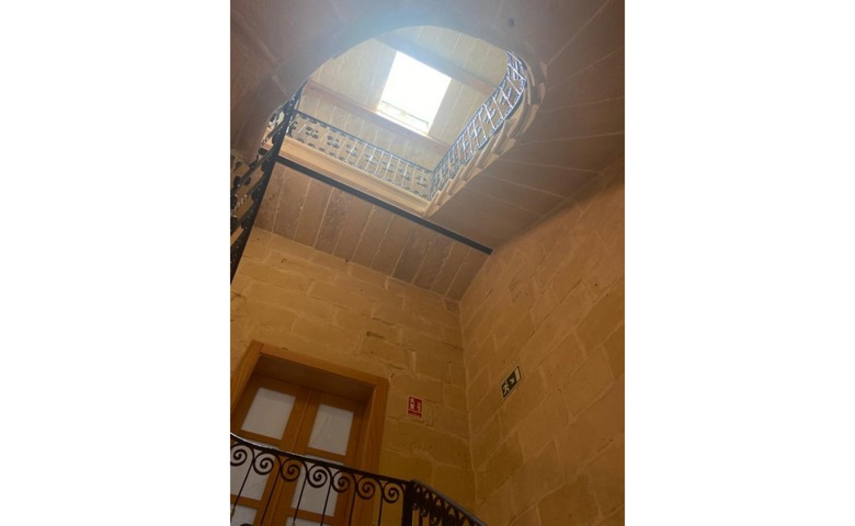 Offices to let Malta: 80sqm first floor office to let in Marsa