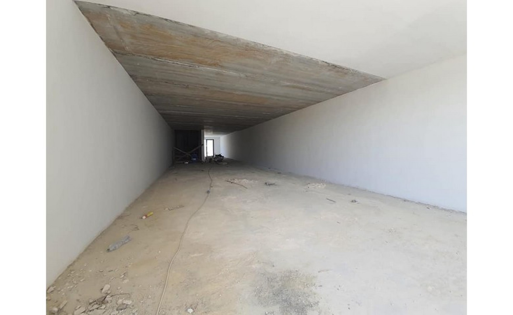 Real estate Malta: Qormi 800sqm commercial premises for rent