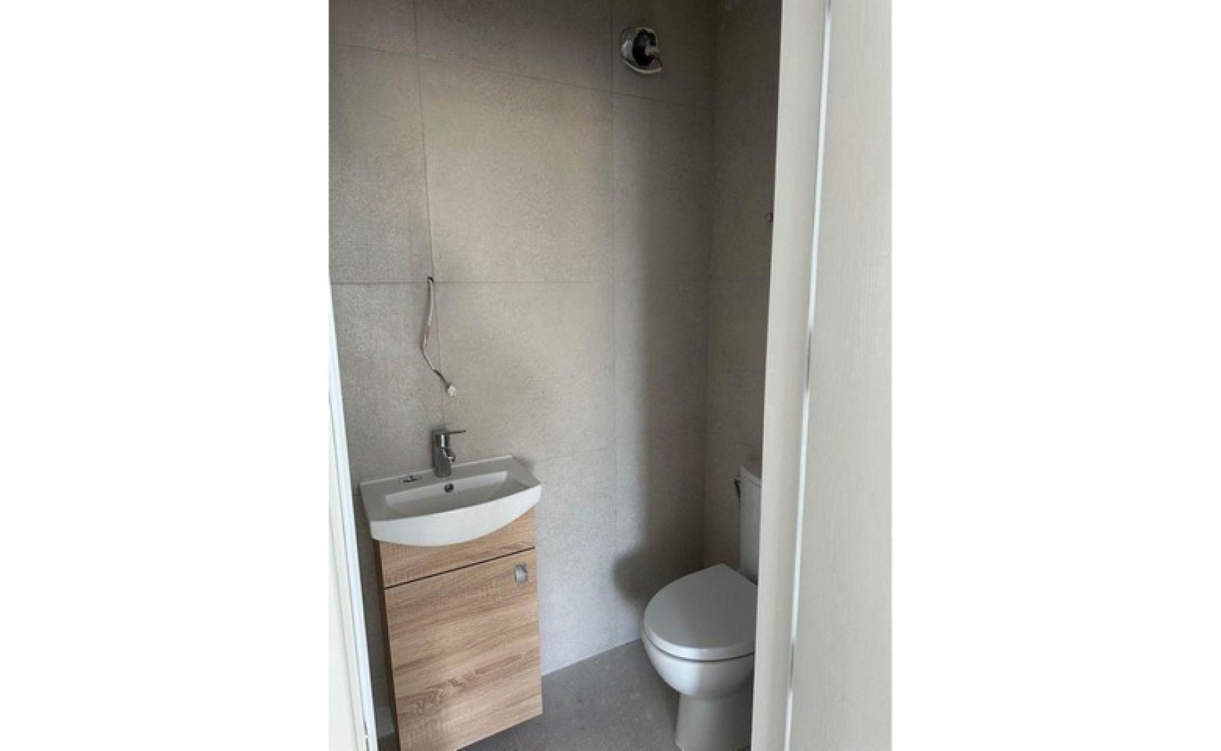 Shop to let in Malta: St Paul's Bay 30sqm premises for rent