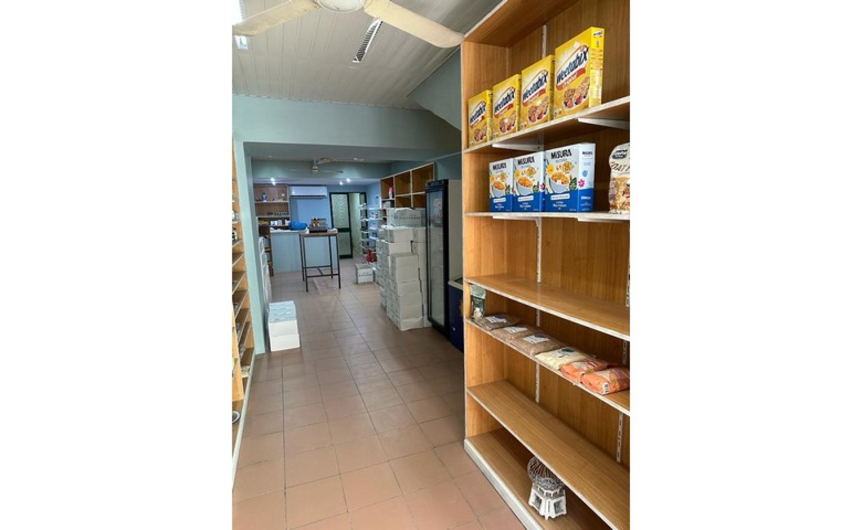 Shops for rent in Malta: Hamrun 100sqm premises to let on the main road