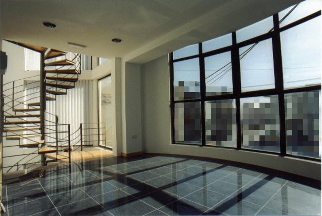 Prime Showroom & Office in Attard ƒ?? Freehold Opportunity