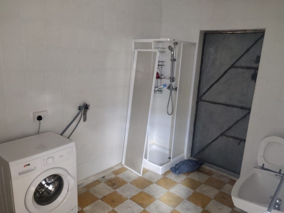 Semi-furnished house for rent in Sliema