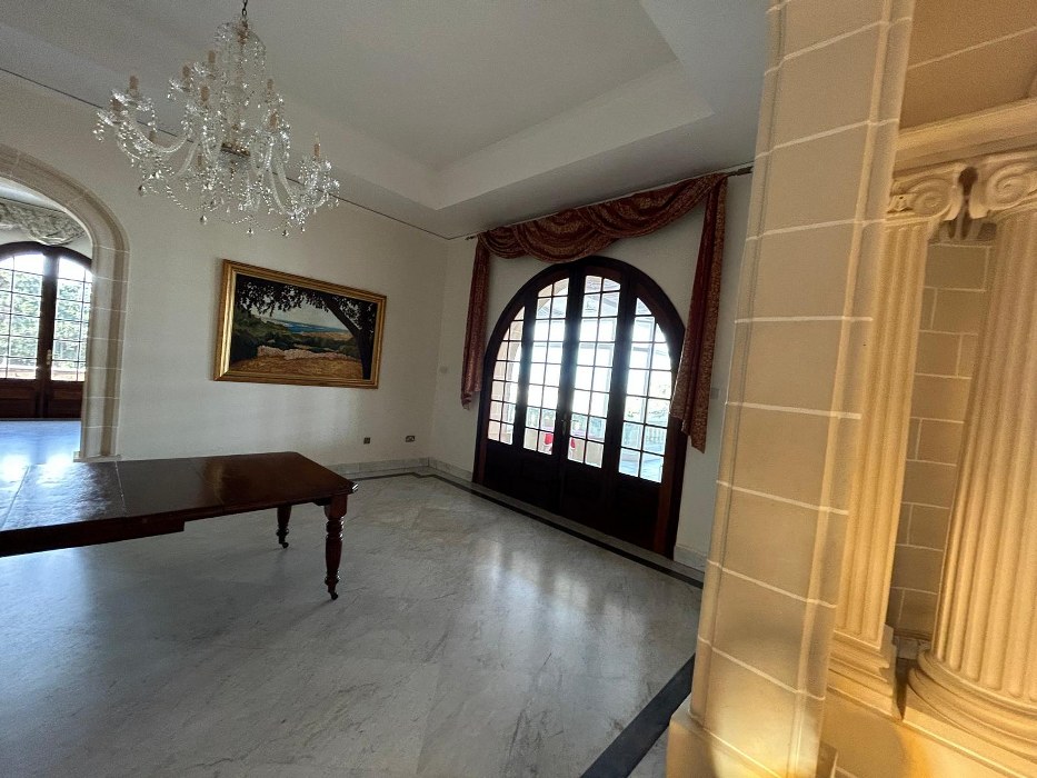 Exclusive Wardija Villa with Expansive Gardens