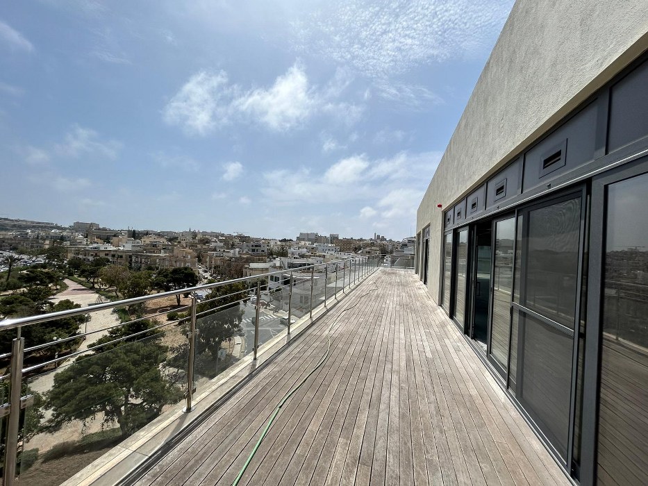 1109sqm penthouse office for rent in the heart of Ta' Xbiex