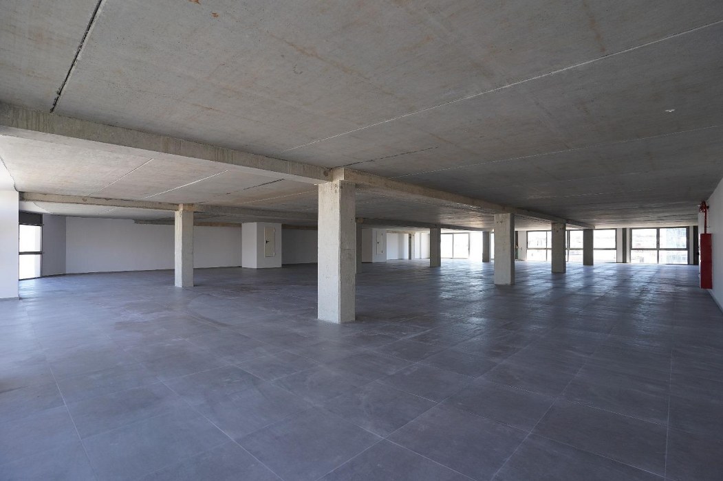 Gzira 934sqm commercial premises for rent on the 5th floor