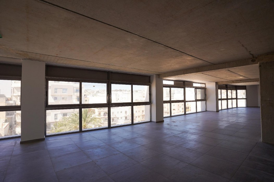 Gzira 934sqm commercial premises for rent on the 5th floor