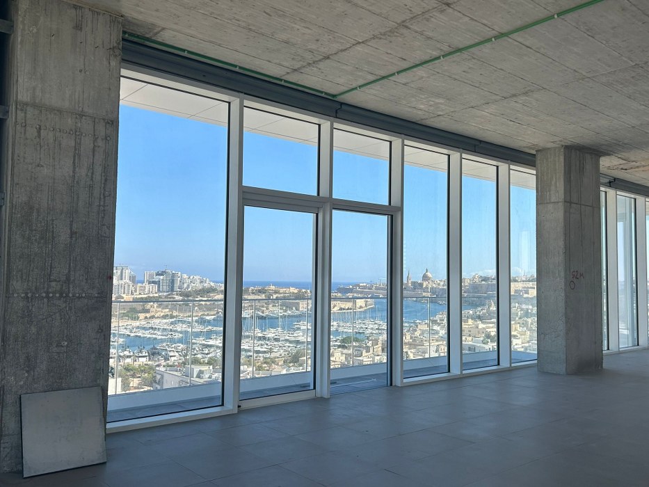 Office for rent in Ta xbiex that consists of 208sqm for rent