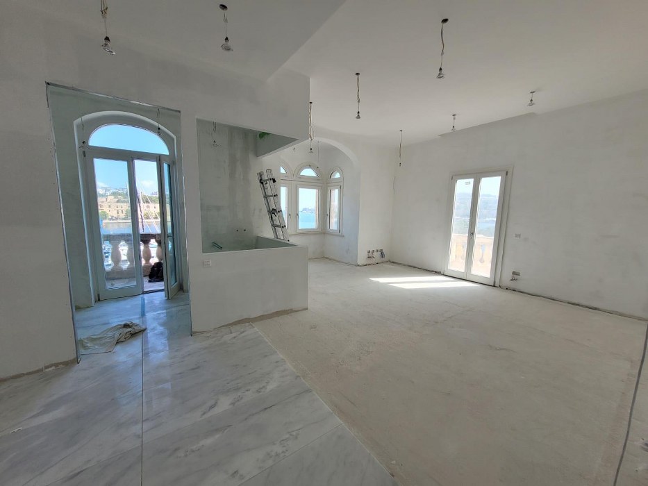 Investment Opportunity Palazzo for Sale in Ta Xbiex with seaviews