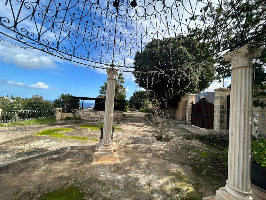 Unique Madliena Venue with Pool, Garden, and Sea Views for Rent