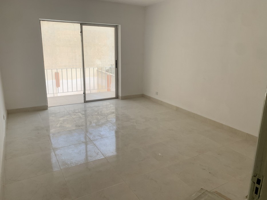 Office to let Malta: 108sqm premises for rent in Balzan
