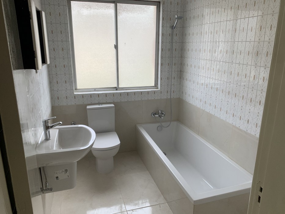 Office to let Malta: 108sqm premises for rent in Balzan